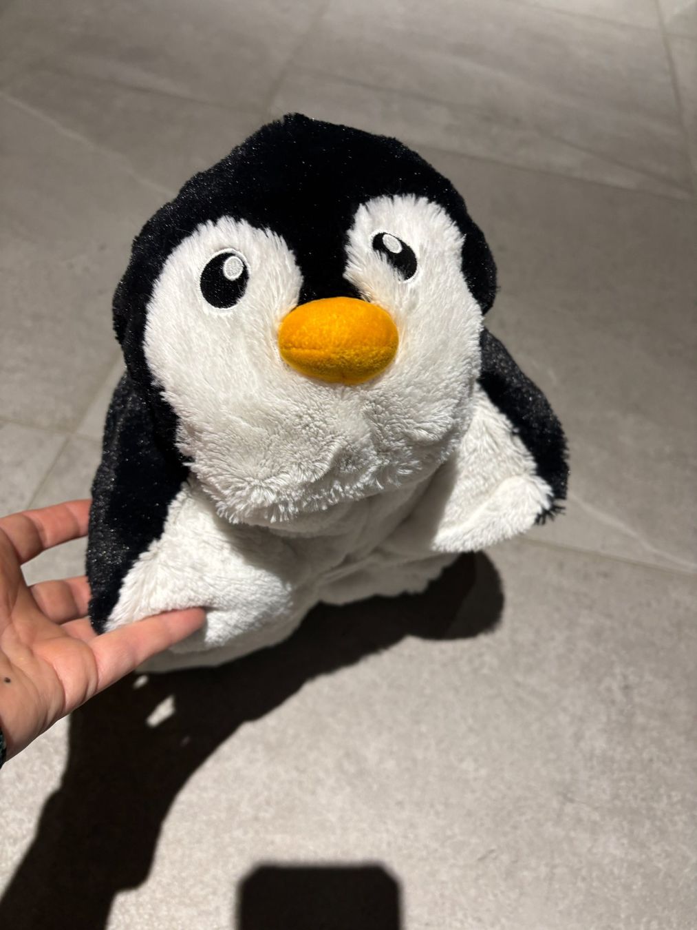Jouets: Peluche coussin pinguin – D'occasion à Salvenach par gwenwywar 1