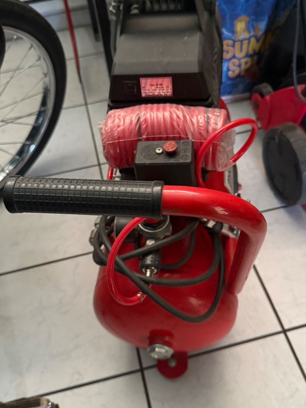 Kompressoren: Luftkompressor Zu Verkaufen 24l – Gebraucht aus Biel/Bienne von Chlapfum-Team 1