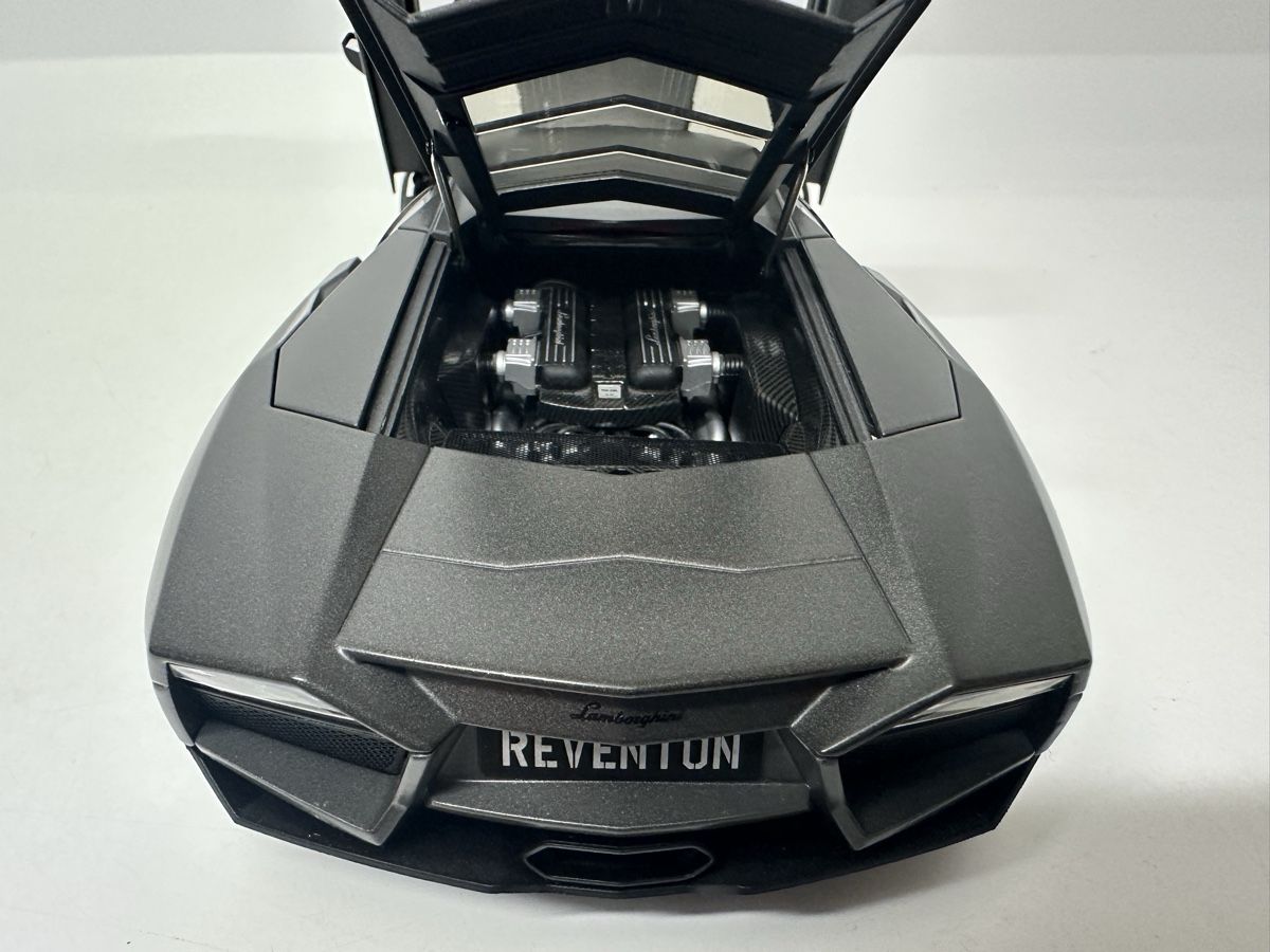 Autoart Modellini d'auto: Lamborghini Reventon 1:18, mattgrau, AUTOART – Usato da Zofingen venduto da rf9_x2xt 6