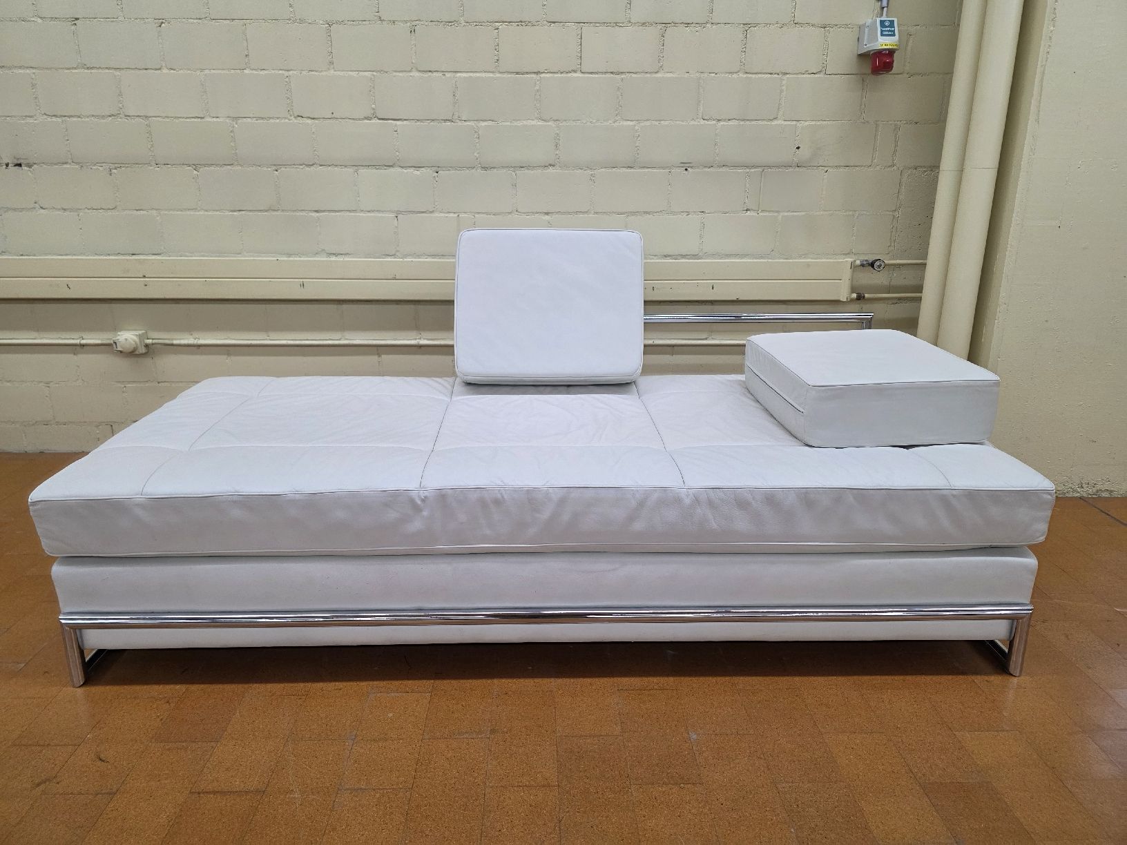 Classicon Divani: Designer Daybed aus Leder Eileen Gray für ClassiCon – Usato da Lichtensteig venduto da UsedINStore 5