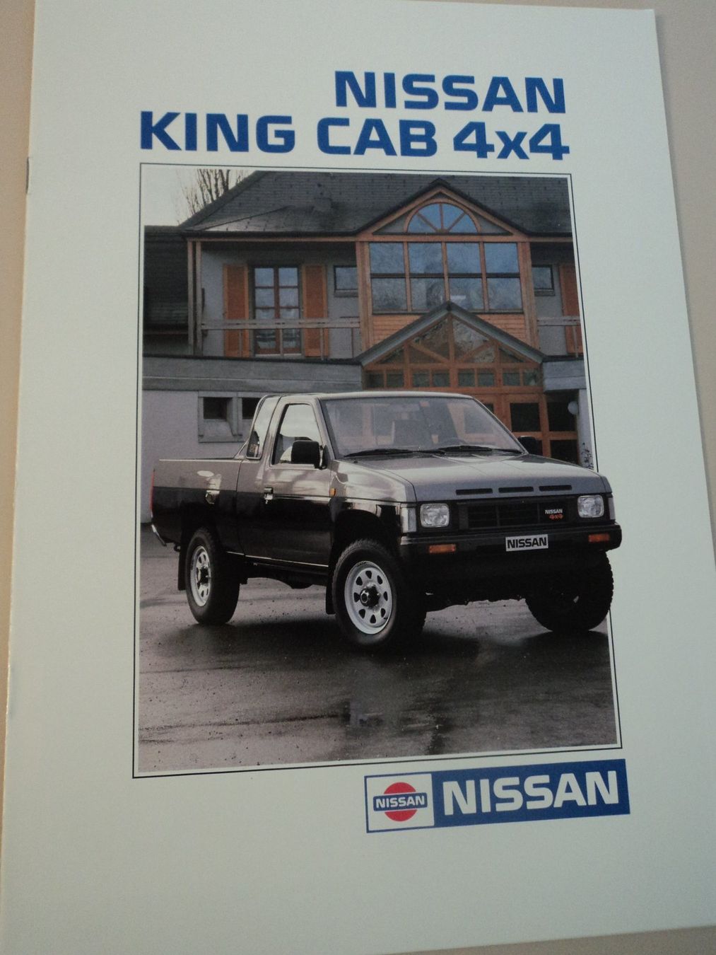 Nissan Dokumente: Prospekt Nissan King Cab 4x4 1987 – Gebraucht aus Schwarzenburg von modelCARama 2
