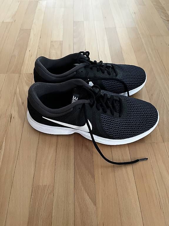 Scarpe da uomo: Nike Sportschuhe – Usato da St. Gallen venduto da Baao