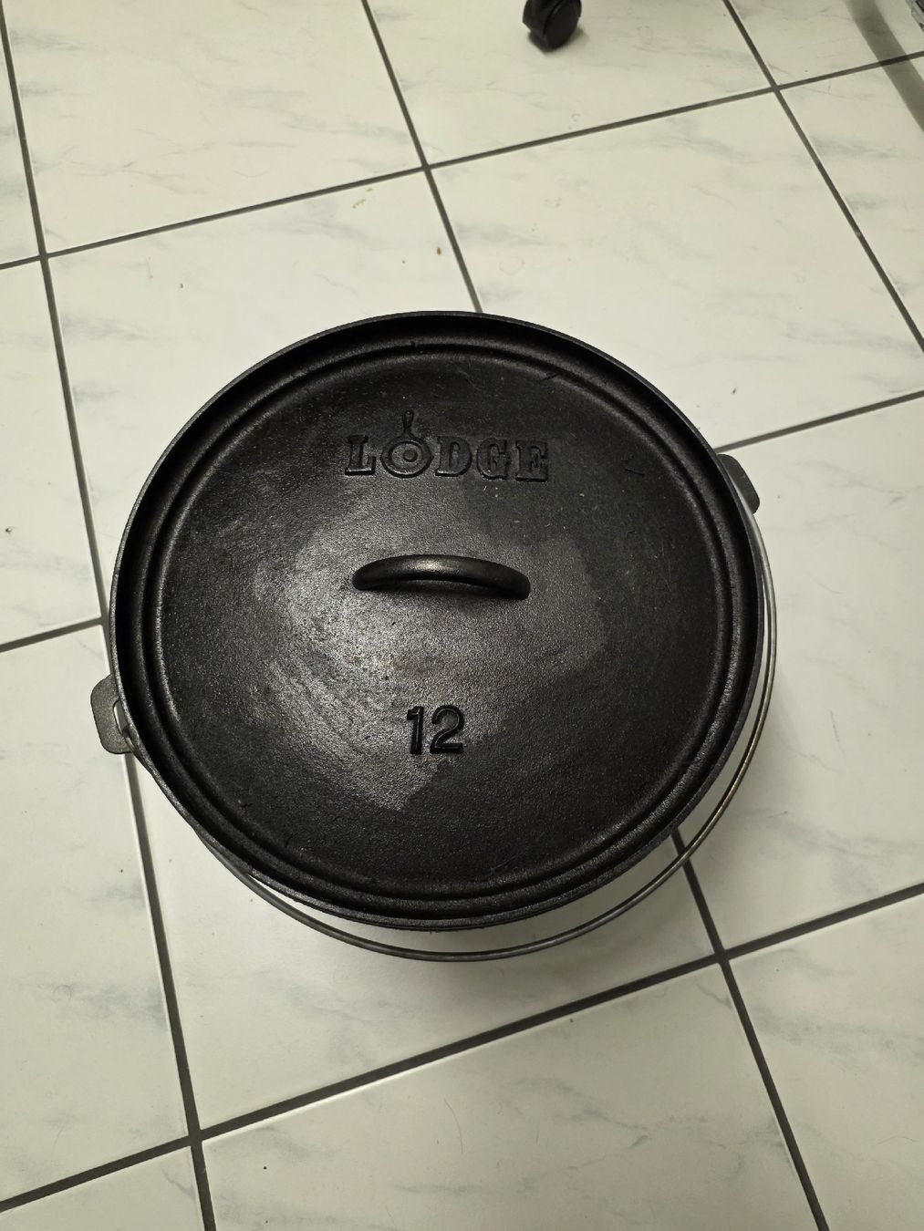 Casseroles: Lodge Camp Dutch Oven – D'occasion à Stäfa par Manuelas3