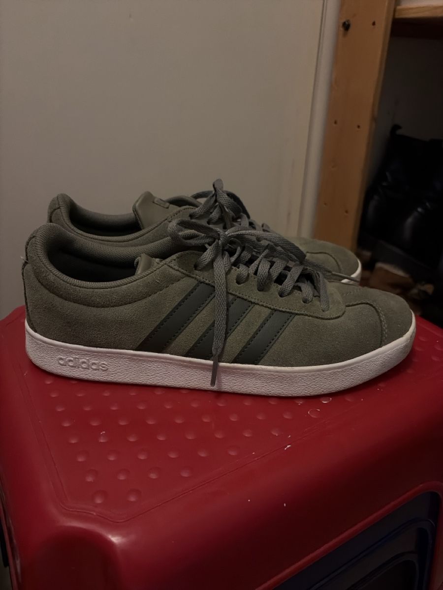 Adidas Scarpe da uomo: Adidas Schuhe – Usato da Olten venduto da edona_muslija 3