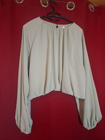 Blouse taille L - Vert pastel, manches longues, état neu