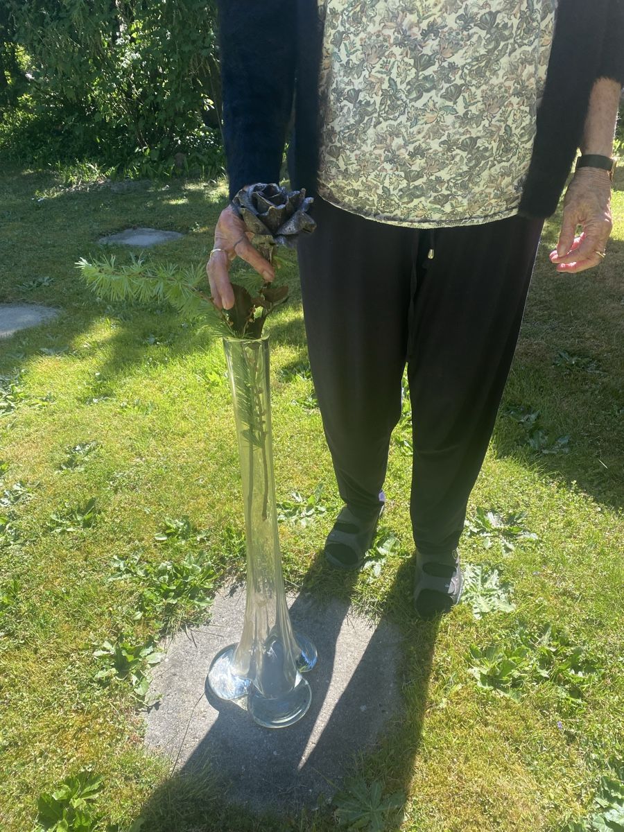 Glasi Hergiswil Vasi & Recipienti: Elefantenfuss vase Hergiswil – Usato da Langenthal venduto da flower101 2