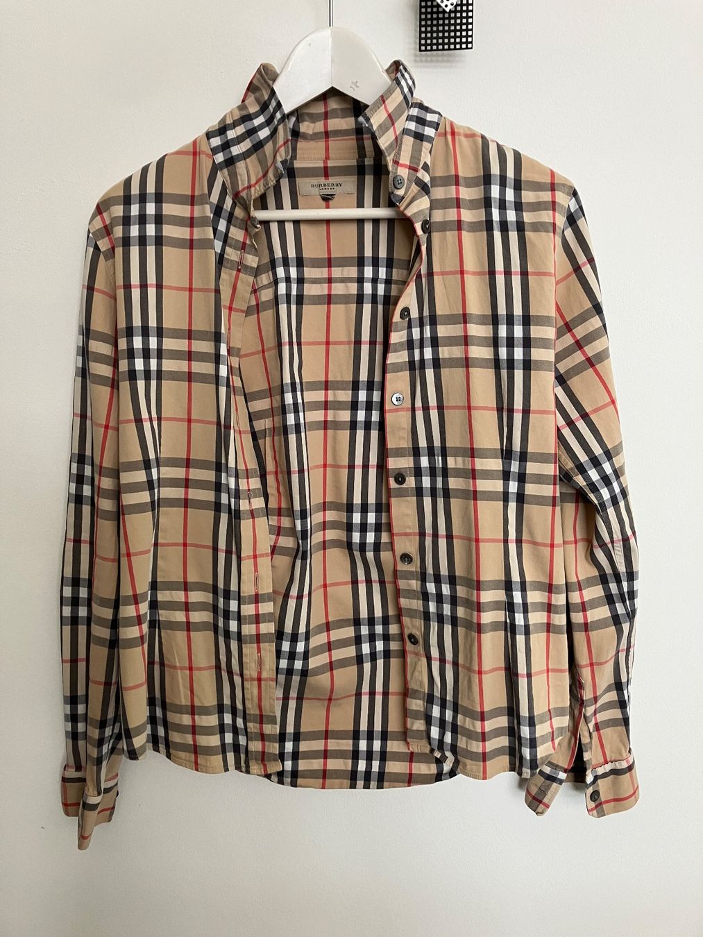 Burberry Blusen: BURBERRY Hemd – Gebraucht aus Huttwil von Badi369