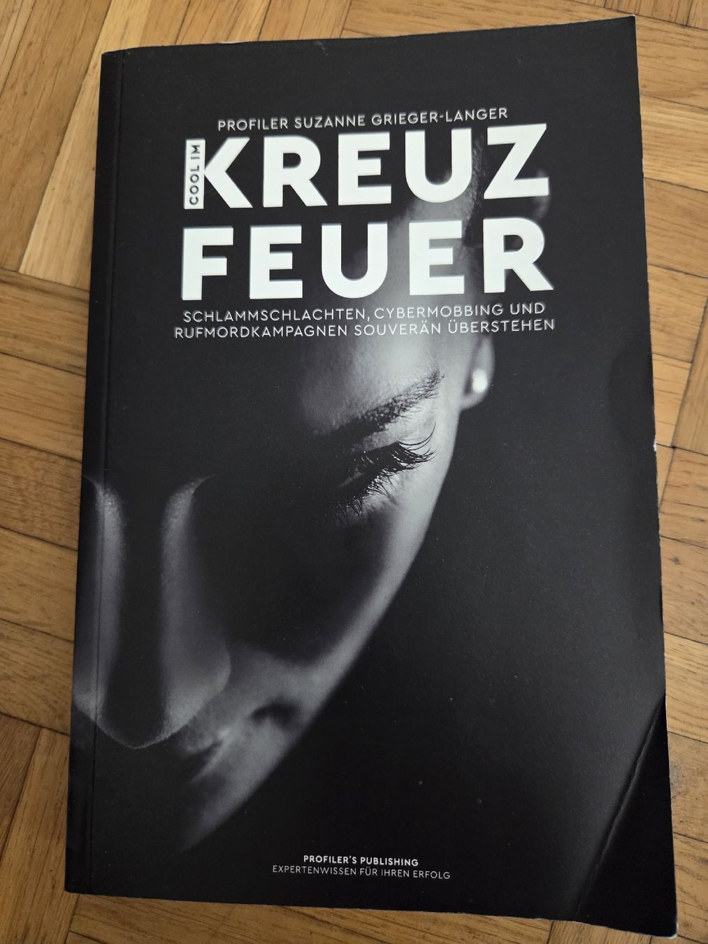 Libri: Kreuzfeuer – Usato da Zürich venduto da Shiva79
