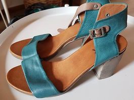 Sandalen (Leder), Marke MAX, türkis, Grösse 37, Top Zustand!