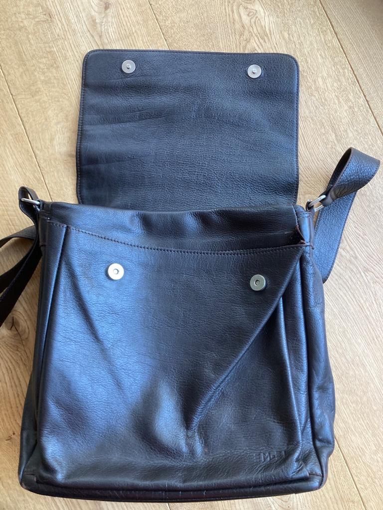 Borse: Leder Tasche – Usato da Ittigen venduto da 132465