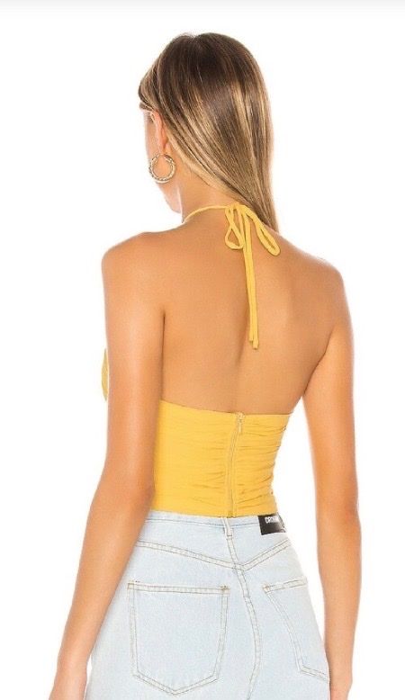 Bershka Top: Superdown Yellow Halter Top - Size S – Nuovo (secondo la descrizione) da Erlenbach ZH venduto da Ma.Pi 1