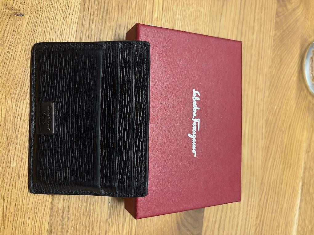Portafogli: Salvatore Ferragamo Cardholder – Usato da Lyss venduto da ale_sr8z 1