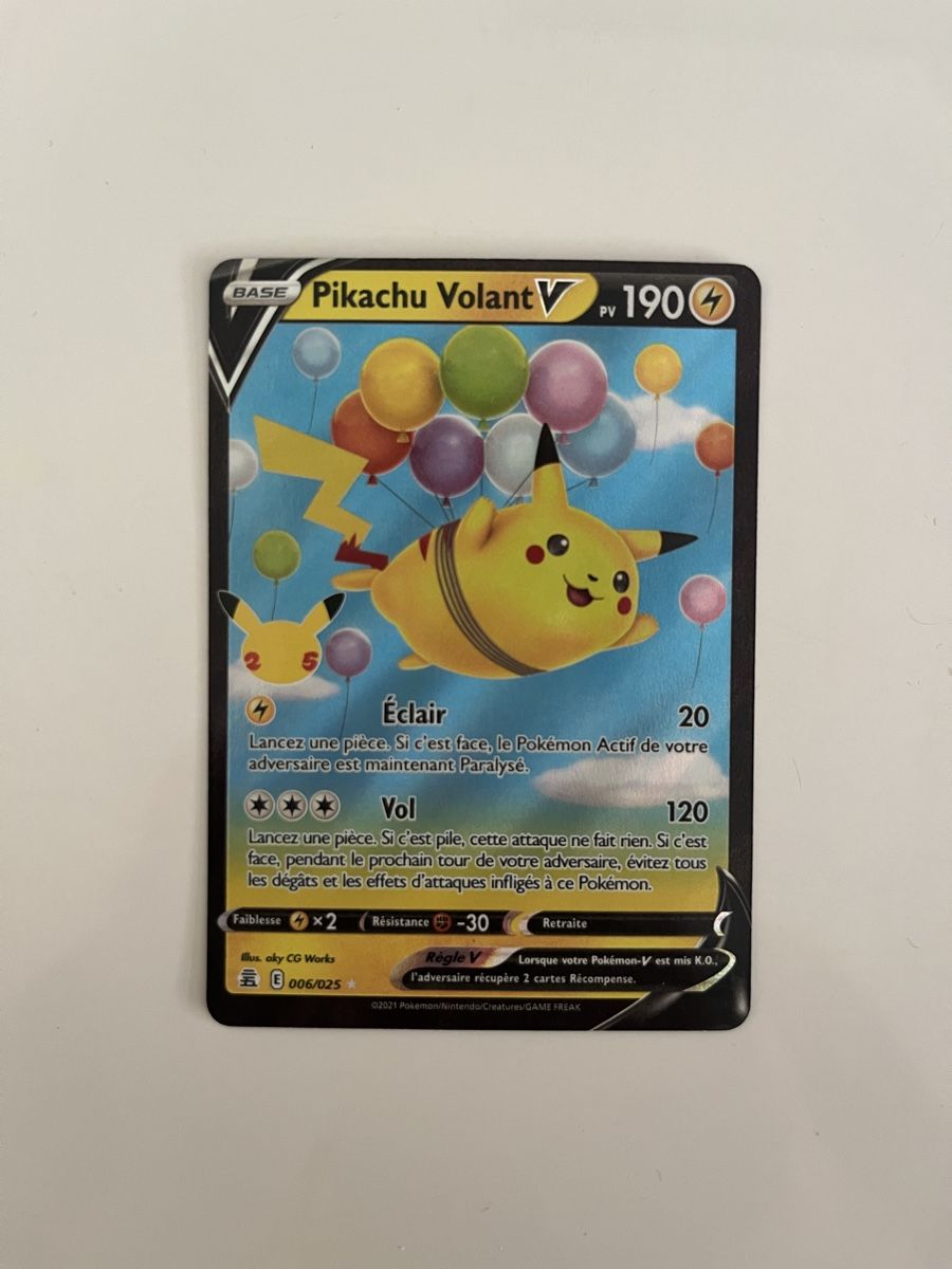 Pokémon Carte collezionabili: Pikachu V 6/25 miscut / off center – Nuovo (secondo la descrizione) da Le Grand-Saconnex venduto da Koko.hime_