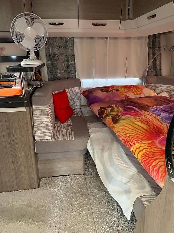 Mobilhome: Wohnwagen mit Vorzelt – Usato da Oberönz venduto da Windy13