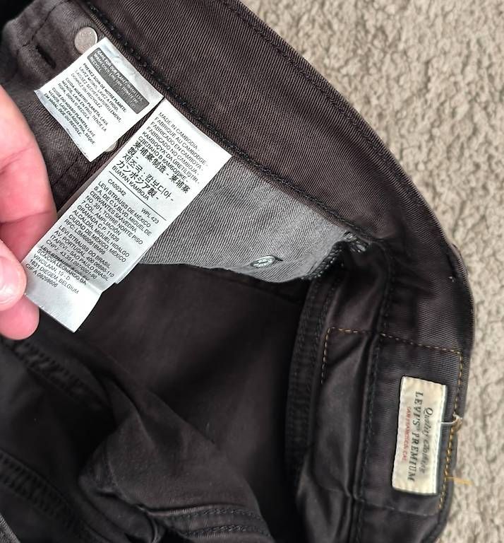 Jeans: Levi's Premium Jeans  Schwarz | W31 L32 – Usato da Pully venduto da vir_58dk 3