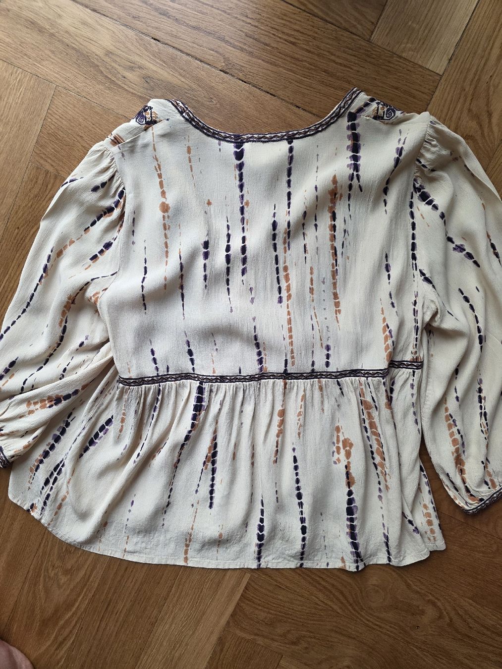 Ba&Sh Tops: Blouse à motif Ba&sh  – D'occasion à Genève par alex7926 1