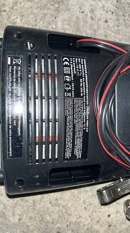 Ladegeräte: Chargeur démarreur pour batteries  – Gebraucht aus Tolochenaz von frl_zm2w 2