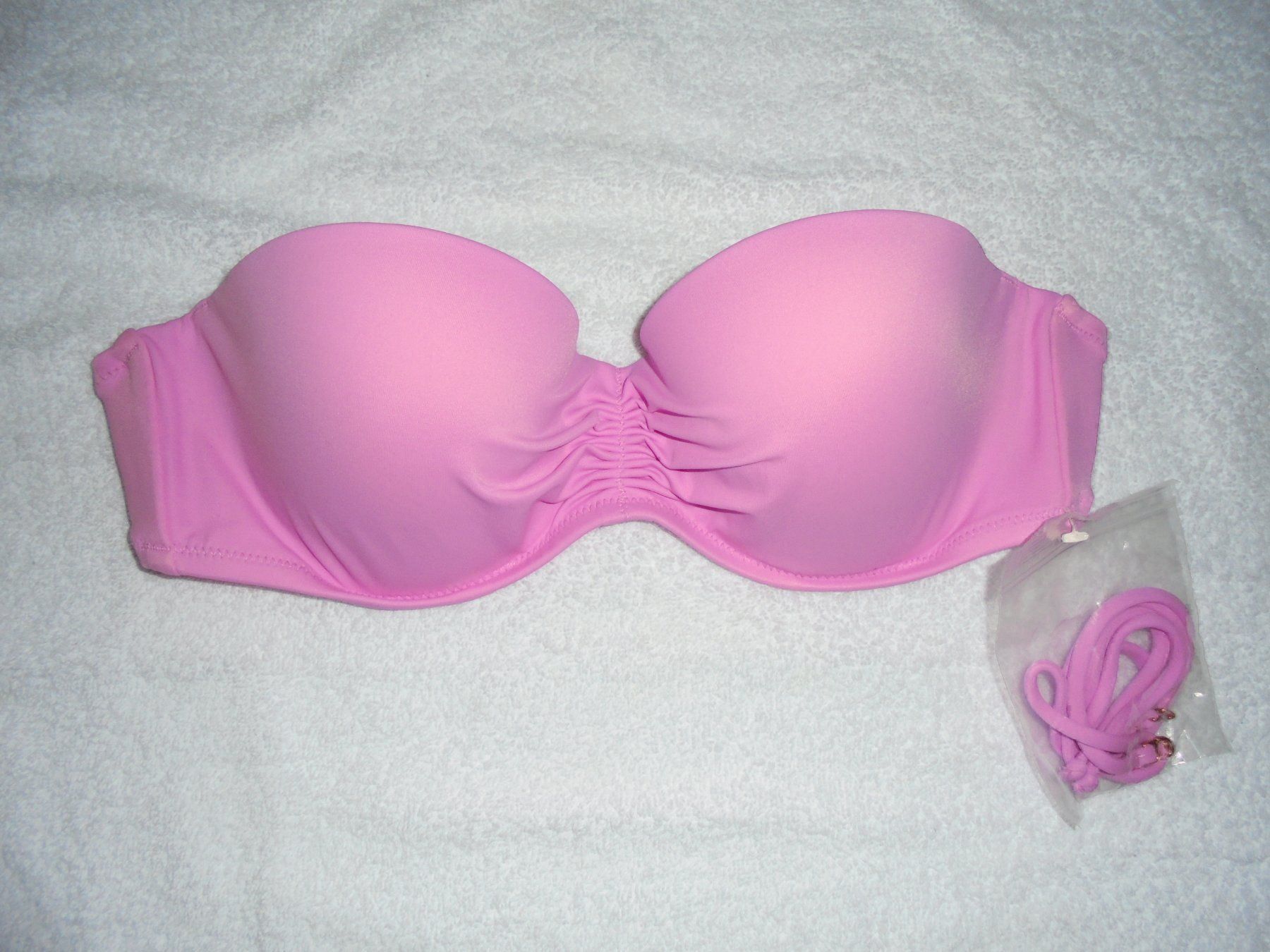 Victoria's Secret Costumi da bagno & Bikini: VICTORIA'S SECRET BIKINI-OBERTEIL 75 C – Nuovo e nell'imballaggio originale da Aarau Rohr venduto da PinkSchwein