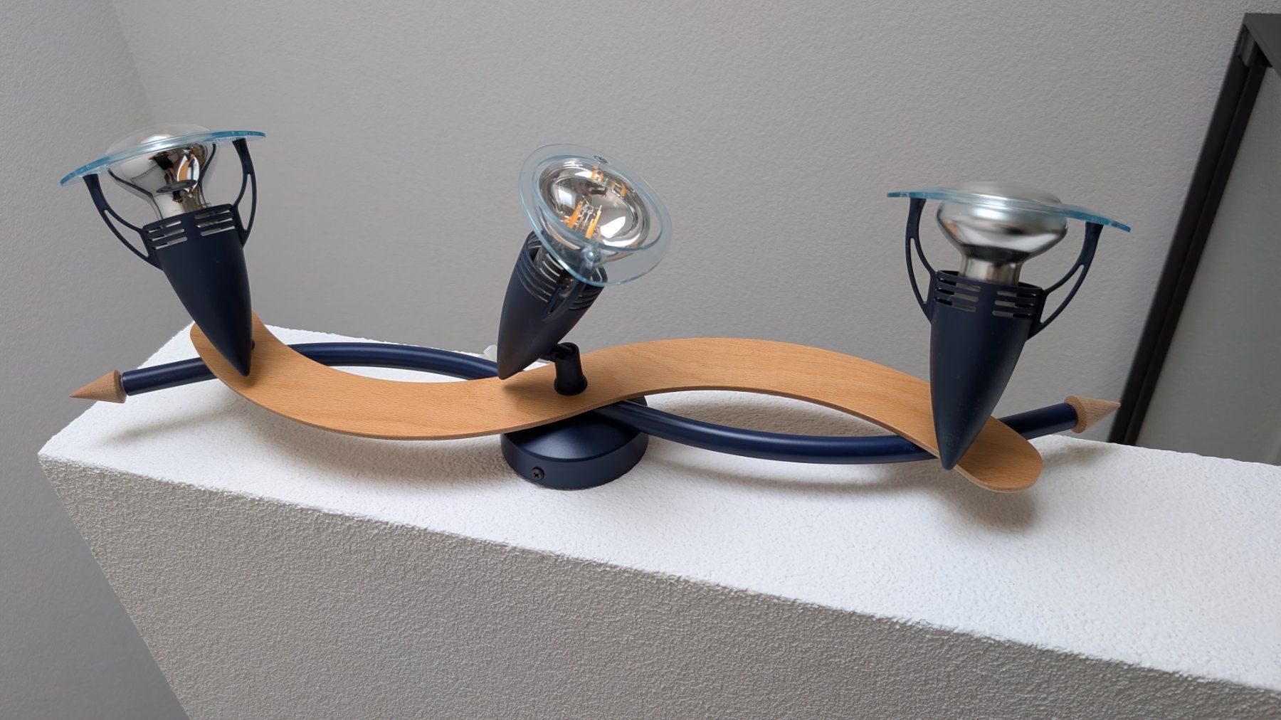 Kronleuchter & Deckenlampen: Deckenlampe mit 3 Spots, dunkelblau, ab Fr. 1.- – Gebraucht aus Adliswil von Ray3