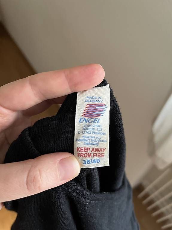 T-shirts: Engel Stillshirt wie neu – D'occasion à Schlieren par Fleur_M 1