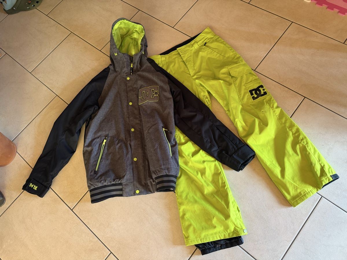 Anzüge, Sport- & Funktionsanzüge: DC Shoes Skianzug – Gebraucht aus Boltigen von minion87
