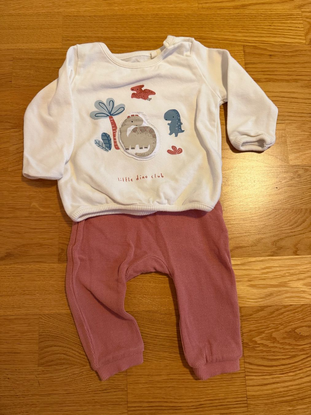 Lotti & Set di vestiti: Baby Junge Kleiderpaket gr 68 – Usato da Rubigen venduto da kam_nr7r 1