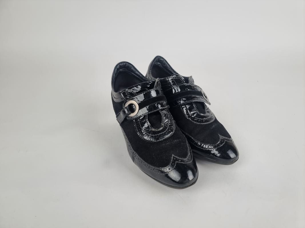 Geox Scarpe da donna: Schwarze Absatzschuhe gr. 38 Damen – Usato da Urtenen-Schönbühl venduto da Restwert_Schoenbuehl