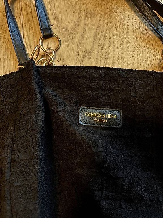 Borse da donna: Borsa nera – Usato da Cademario venduto da ana_zp9b 1