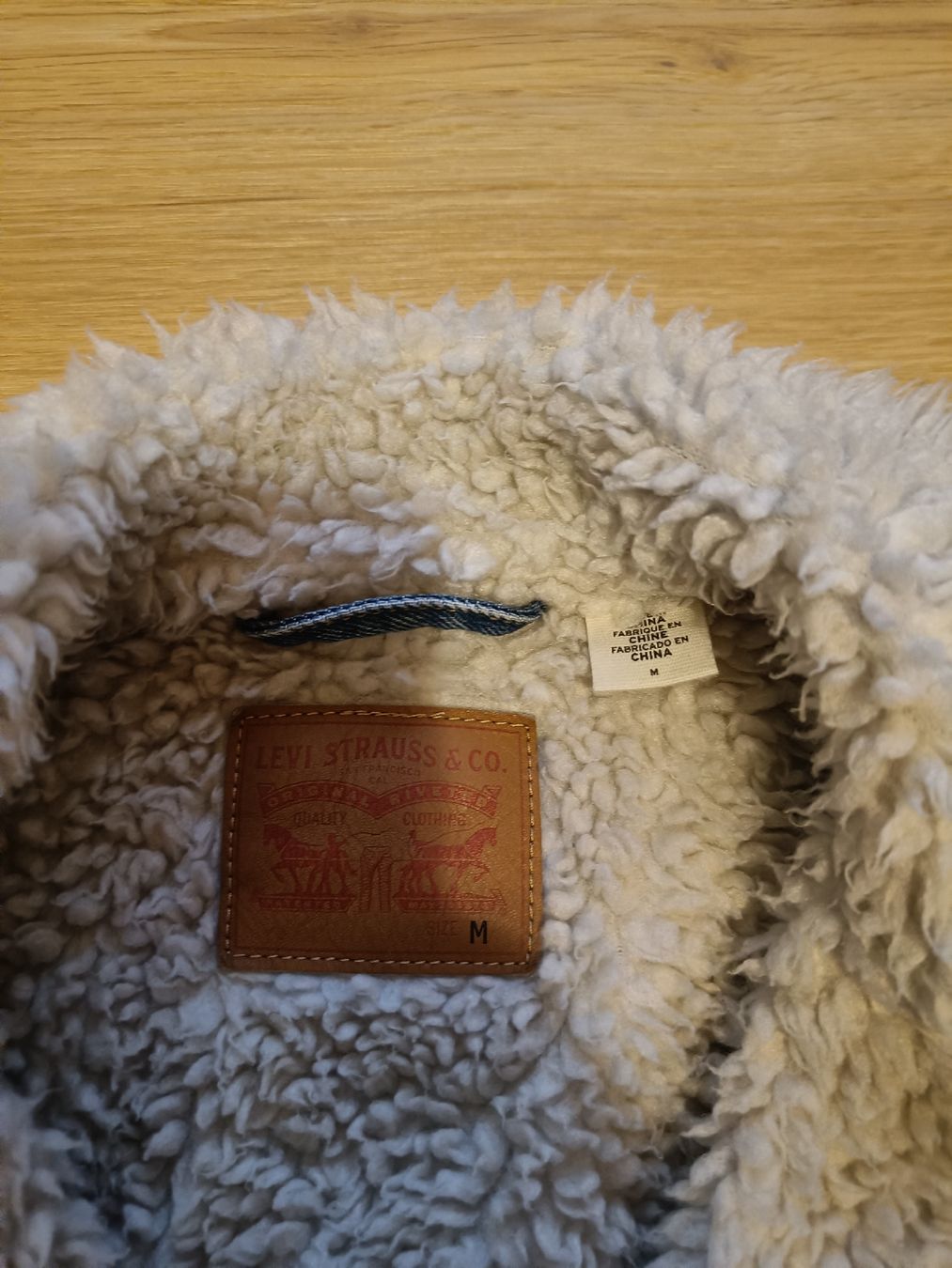 Levi's Giacche: Levi's Jeansjacke mit Teddyfutter blau Grösse M – Usato da Linden venduto da minisina1997 2