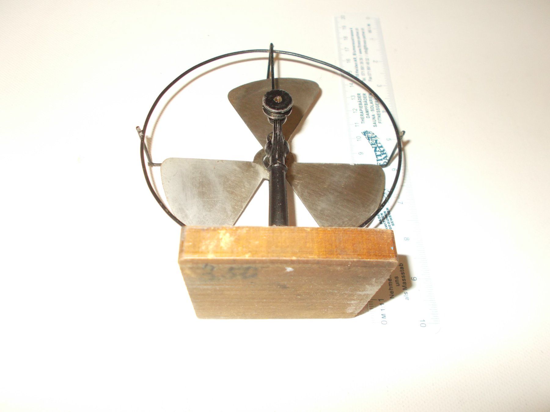 Kit di modellismo & Modellini statici: ANTRIEBSMODELL URALT , WINDPROPELLER. – Usato da Romanshorn venduto da Legere8 5