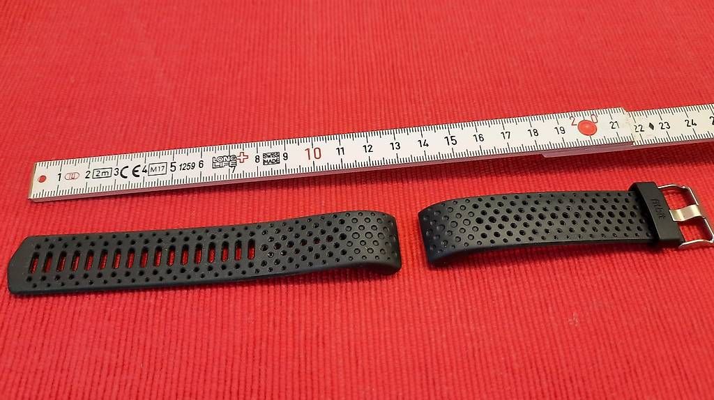 Bracciali & Braccialetti: Sportarmband zu Fitbit Charge 2 – Usato da Giswil venduto da aethra 1