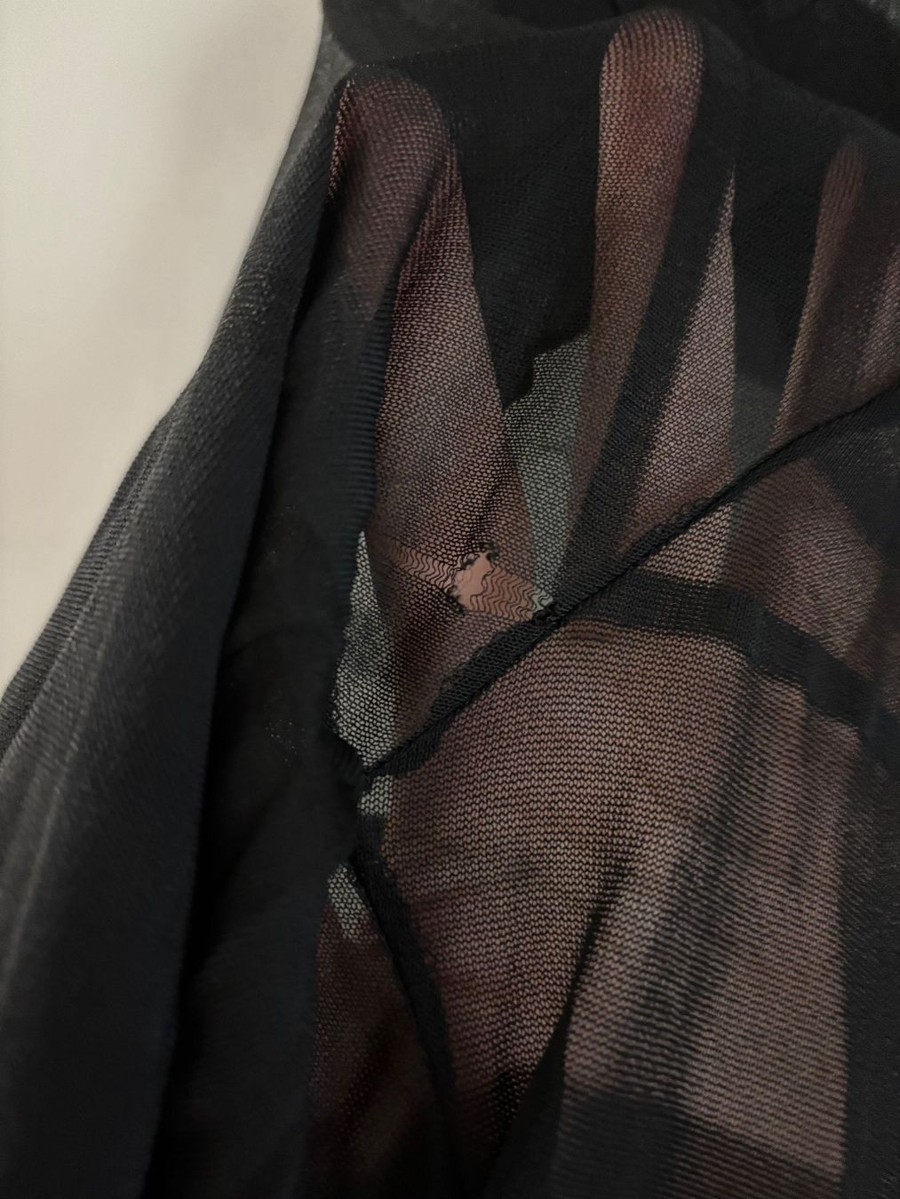 Armani Top: Giorgio Armani Oberteil – Usato da Wetzikon ZH venduto da Deba26 6