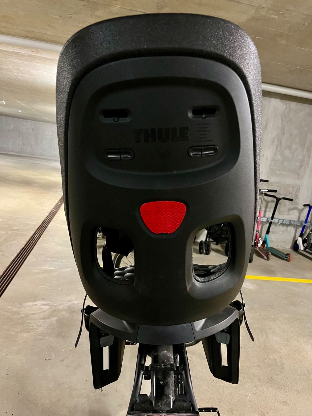 Seggiolini per auto: Siège vélo enfant Thule Yepp Nexxt 2 Maxi – Usato da Chéserex venduto da Jane_Lane 4