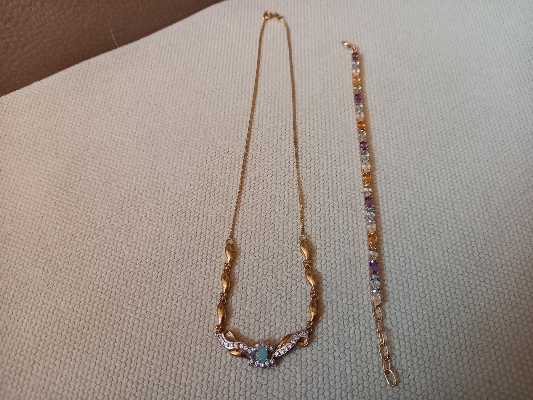 Ketten: Schönes Collier und Armband mit Edelsteinen – Gebraucht aus Rickenbach LU von ata47 1