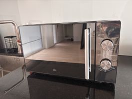 Neue Mikrowelle mit Grillfunktion