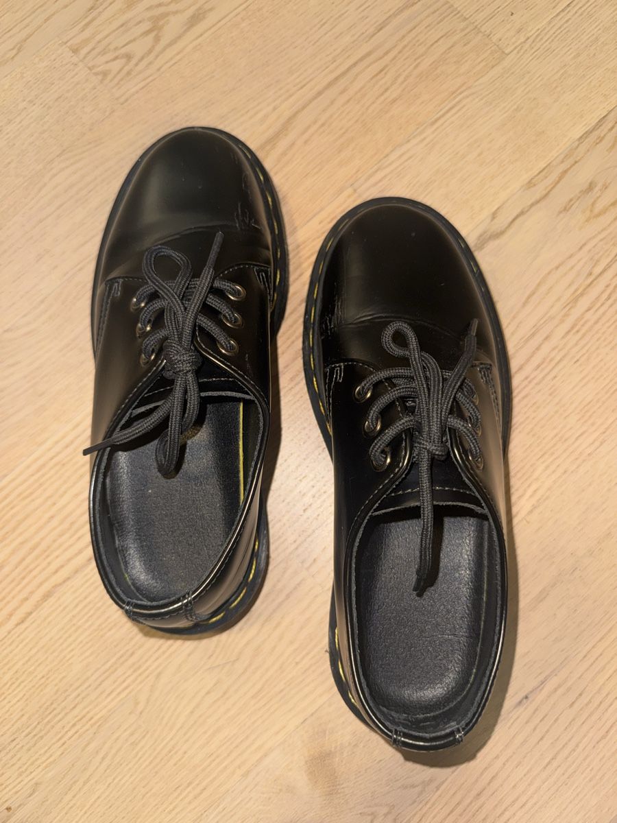 Chaussures hommes: Dr. Martens Schnürrschuh – Neuf (Voir description) à Pfäffikon ZH par aitm_00
