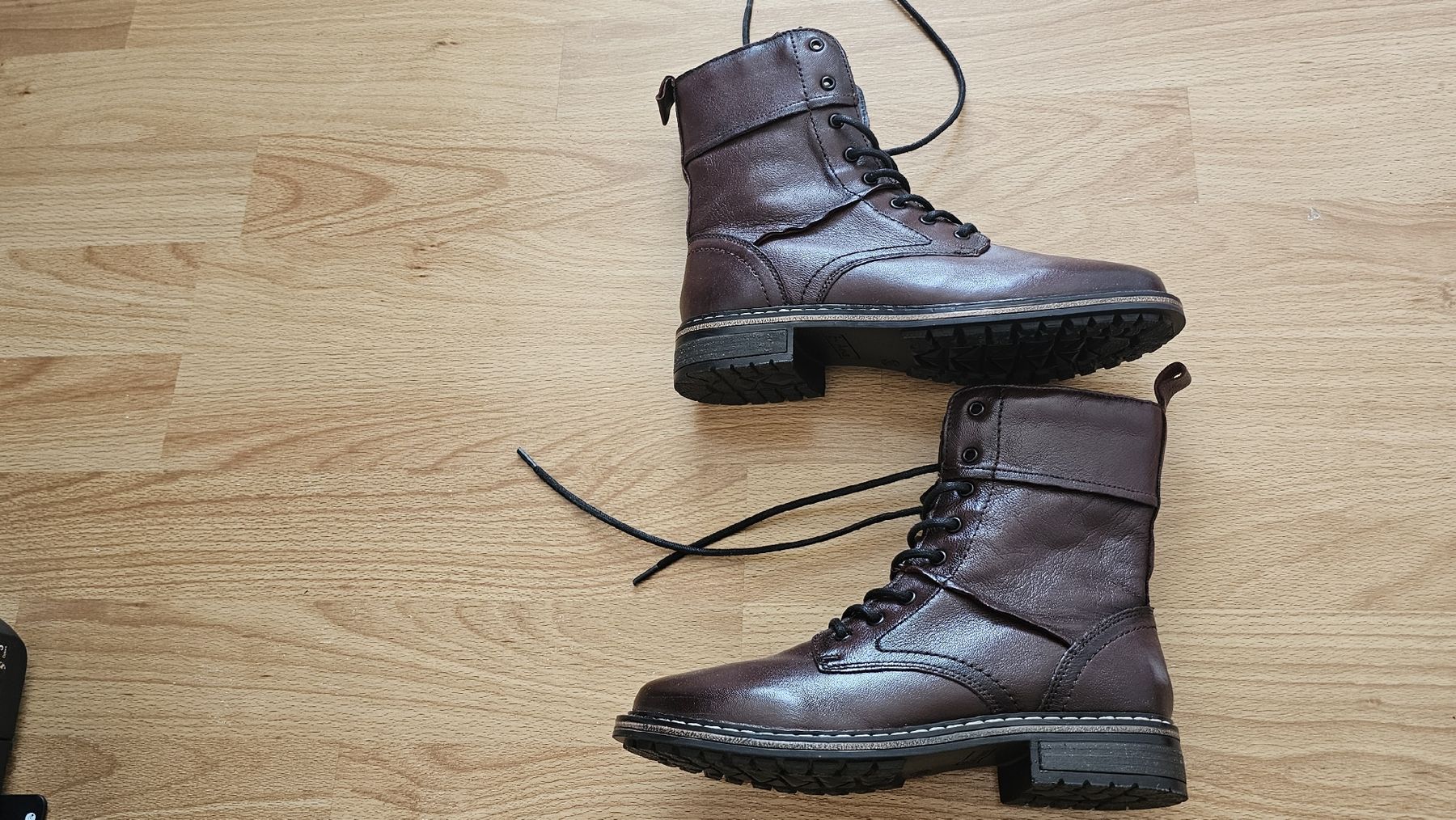 Chaussures femmes: Neue Leder-Boots Grösse 38 – Neuf (Voir description) à Rüschlikon par Schildchroetli 4