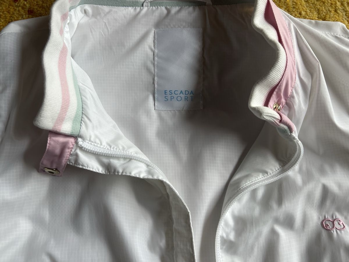 Escada Gilet & Giacche senza maniche: Escada Sport - Gilet Gr. 38 – Usato da Bonaduz venduto da Malves10 2