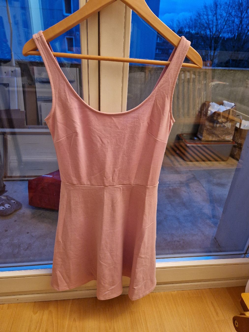 Kleider & Röcke: Schönes Kleid Mädchen XS/S – Gebraucht aus Rüfenacht BE von Loeti1992