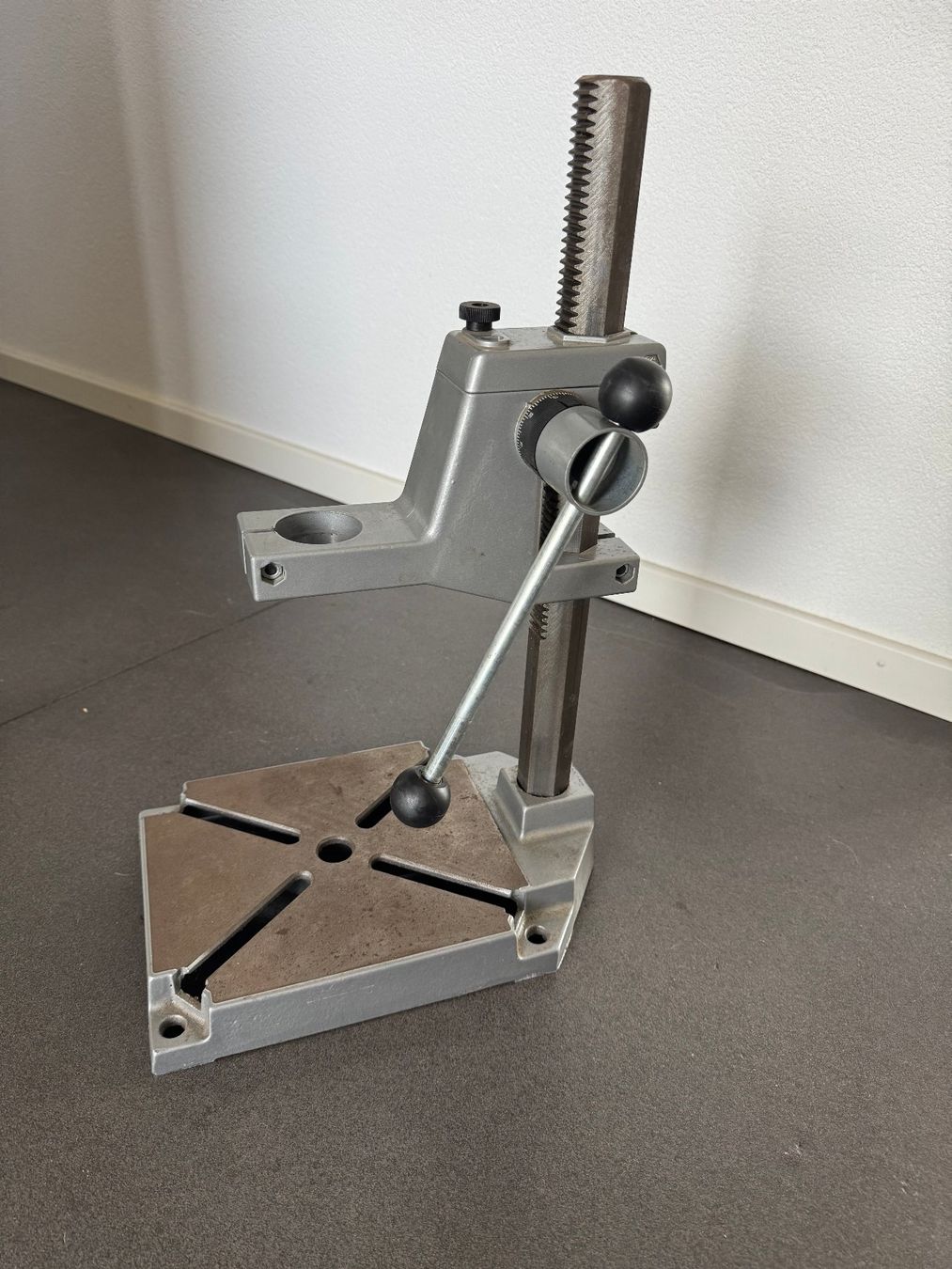 Wolfcraft Bohrmaschinen: Wolfcraft Bohrständer zum einspannen einer Handbohrmachine – Gebraucht aus Fribourg von tschjoly 5