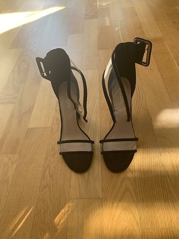 Chaussures femmes: High Heels neu – D'occasion à Oftringen par violetta9
