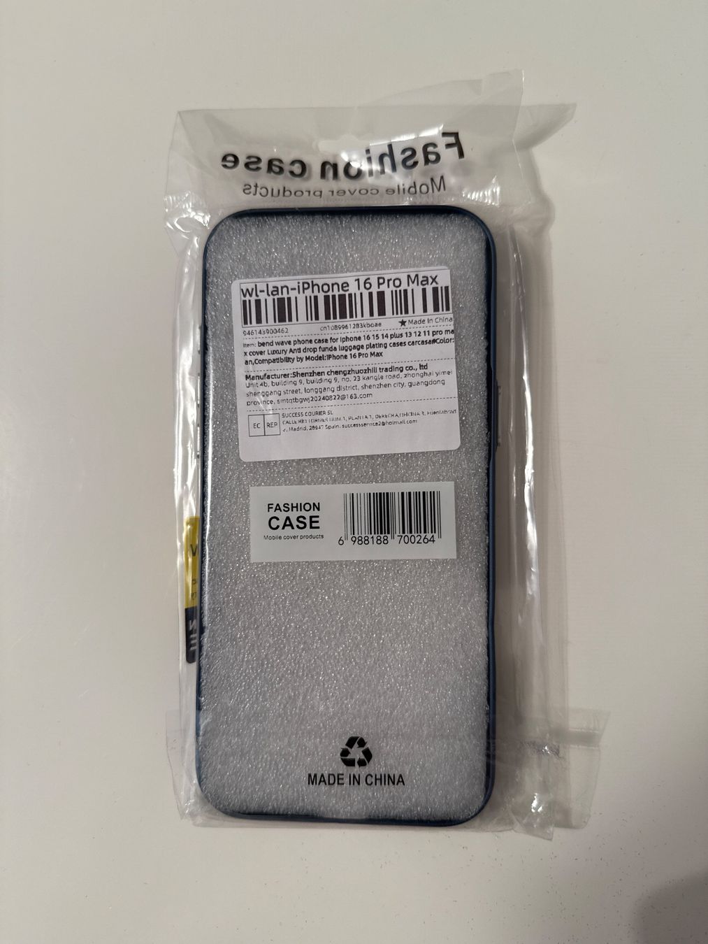 Topcase: IPHONE 16 PRO MAX CASE – Neu und originalverpackt aus Zürich von SWKA 1