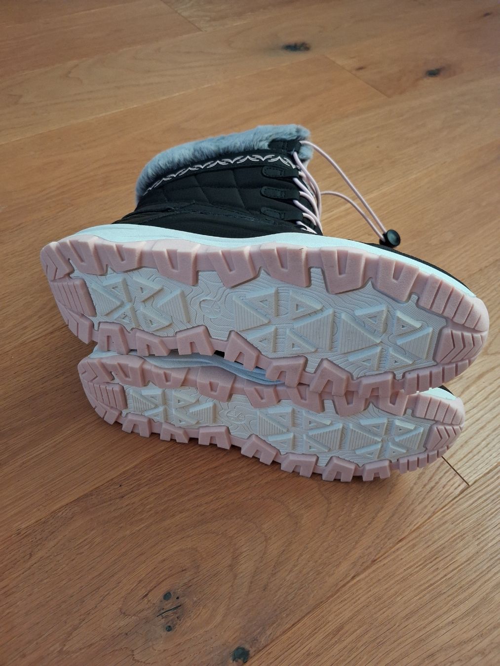 Chaussures filles: Neue Winterschuhe gr. 37 – Neuf (Voir description) à Roggliswil par buechi82 1