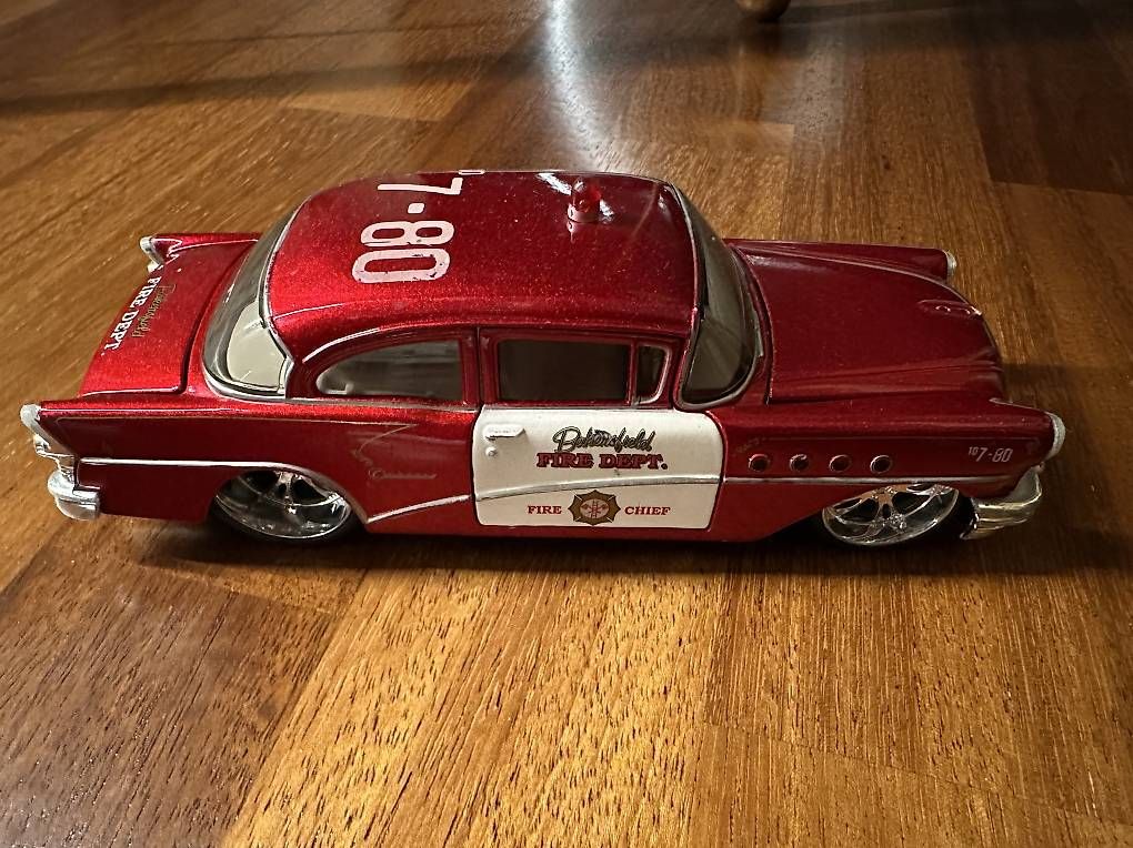 Modellautos: Voiture de pompiers échelle 1:26 – Gebraucht aus Renens VD von Goombah