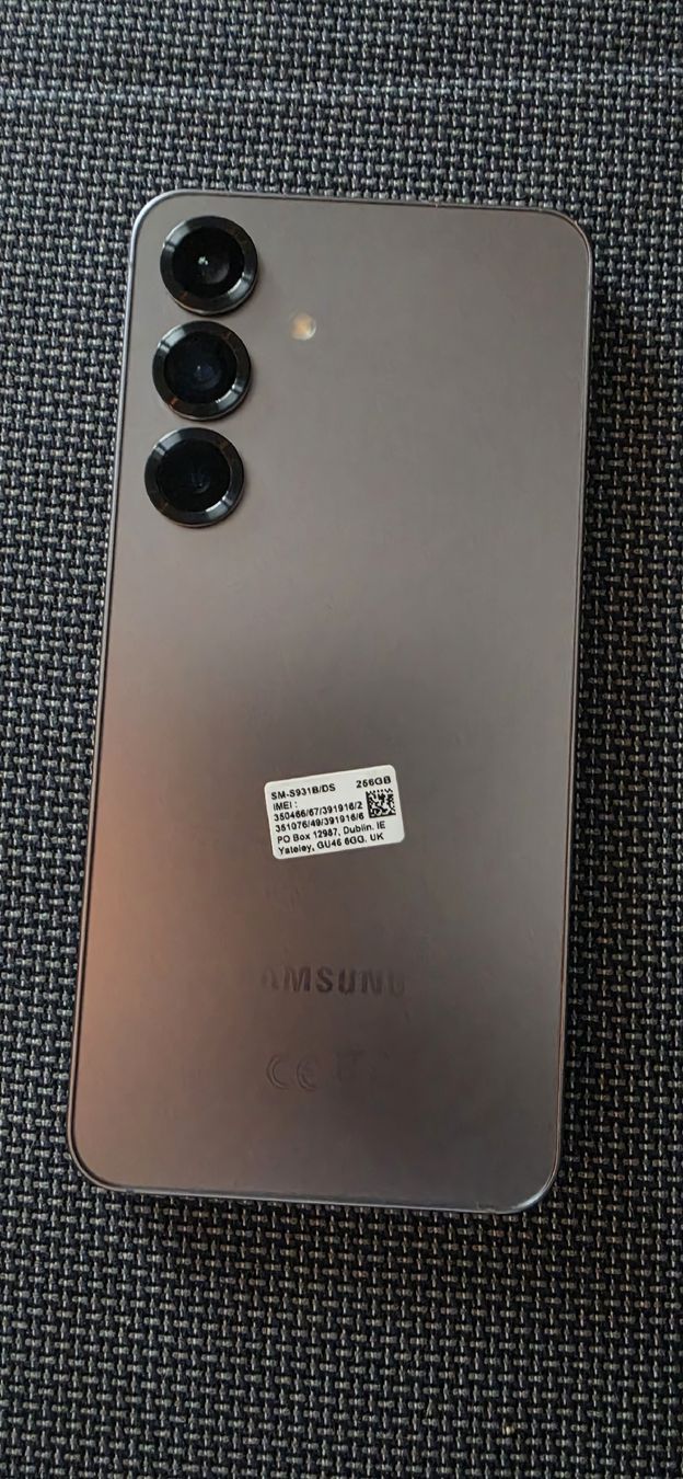 Samsung Telefoni cellulari / Smartphones: samsung galaxy s25 – Nuovo (secondo la descrizione) da Bulle venduto da LaRoute 1