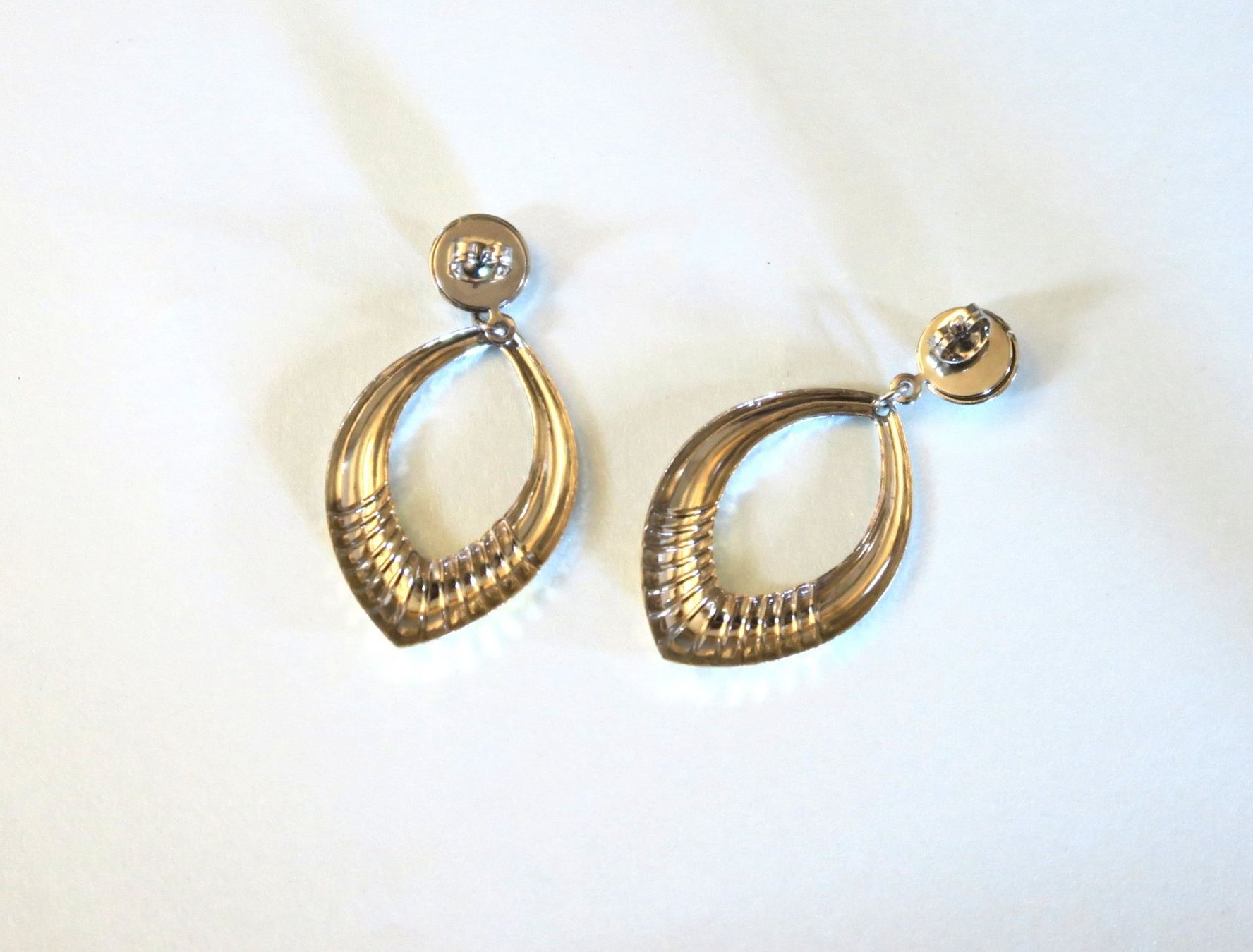 Orecchini pendenti & Orecchini a lobo: Elegante Ohrstecker – Usato da Brittnau venduto da marlenestone 1