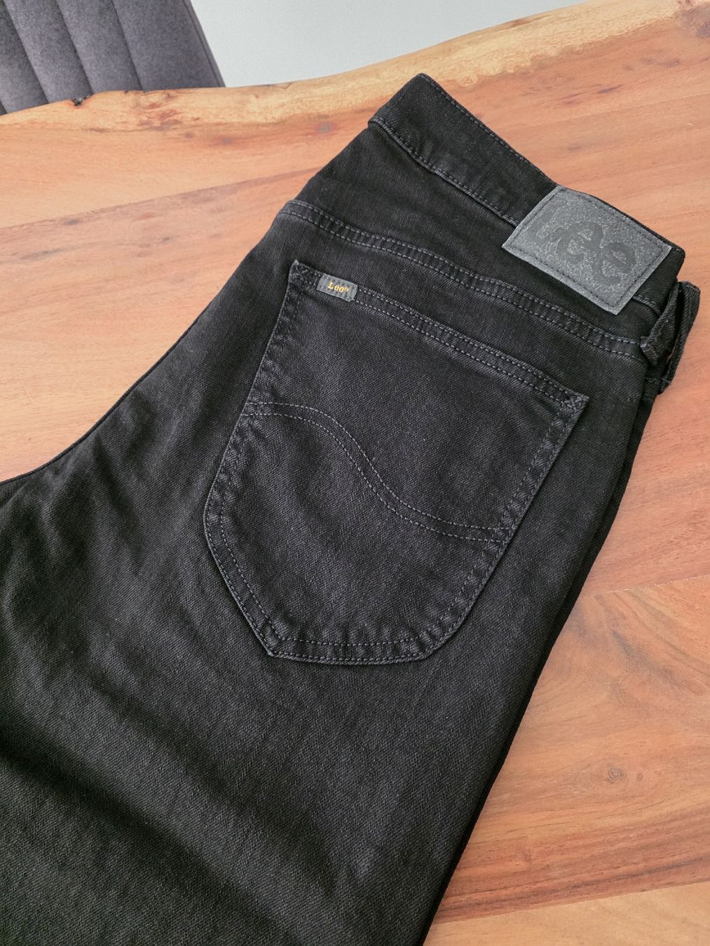 Jeans: Jeans Lee Daren noir – Nuovo (secondo la descrizione) da Cortaillod venduto da ioi_7rq6 1