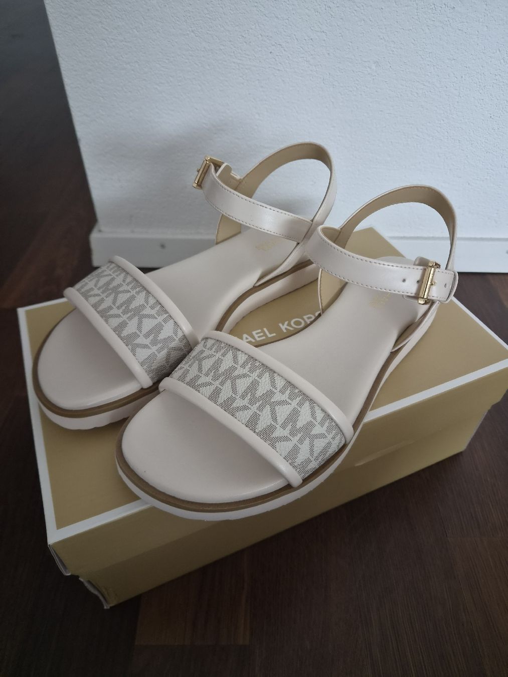 Michael Kors Scarpe da donna: Michael Kors Sandalen – Nuovo (secondo la descrizione) da Glattfelden venduto da Ivana5288