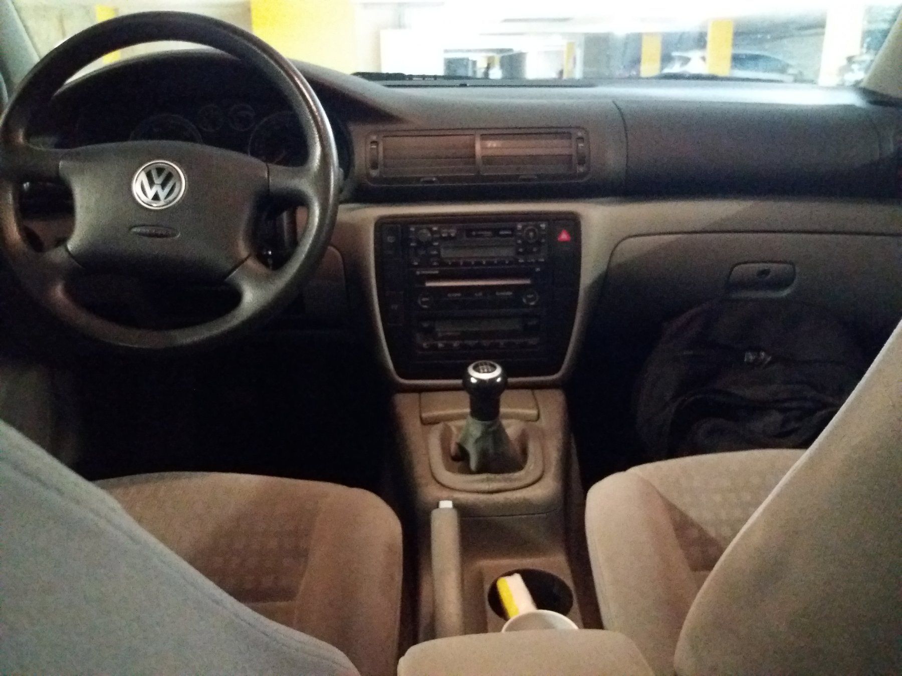 VW Automobili: VW Passat 2.0 Var. 4 Motion – Usato da Kloten venduto da Vgosy 4