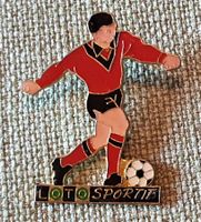 M136 - Pin  LOTO Sportit